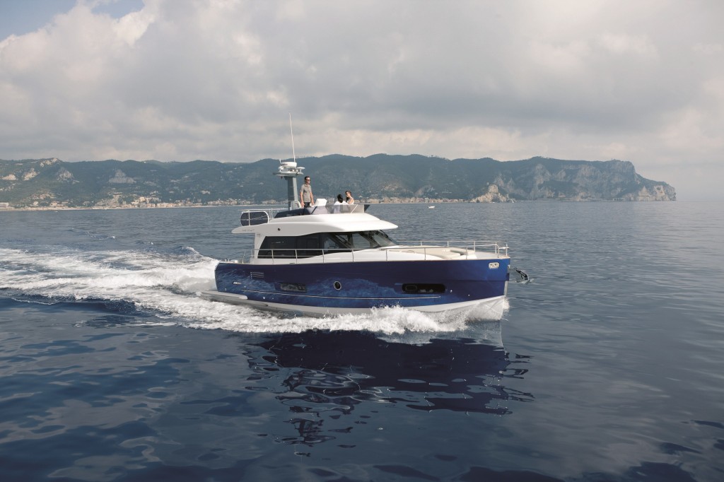Azimut Yachts To Debut Magellano at Southampton Boat Show