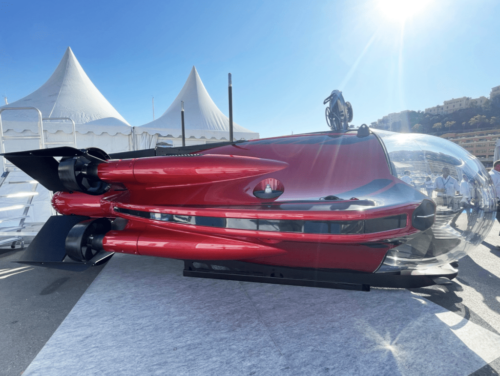 Meet the Super Sub the latest project from U-Boat Worx.  It was unveiled at the Monaco Yacht Show last month.
