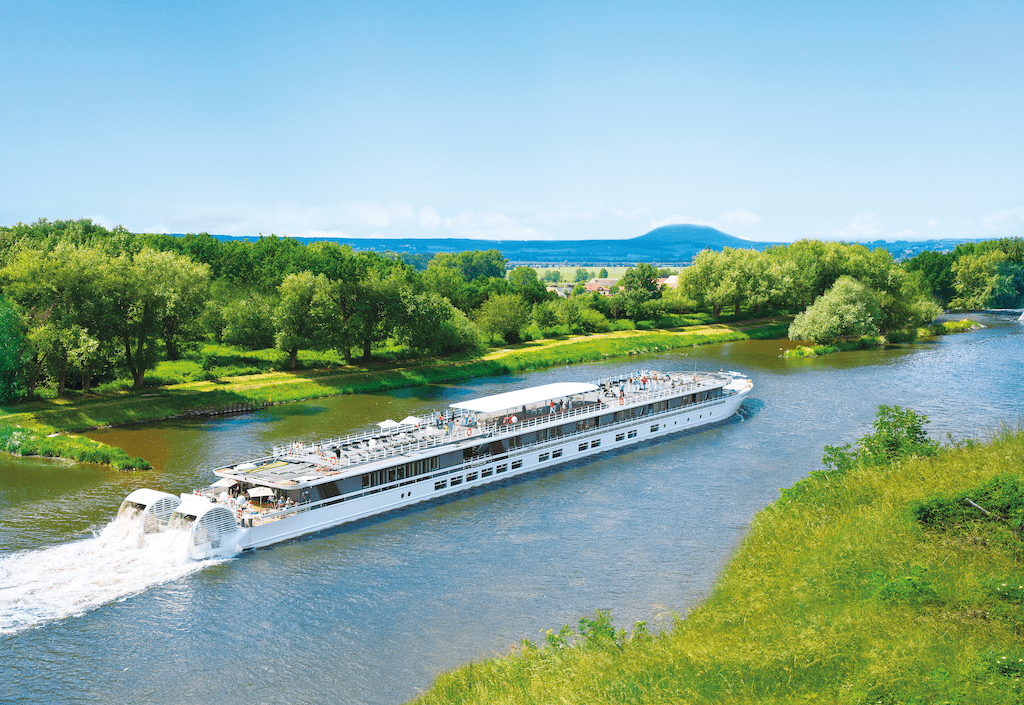Paddlewheel Cruises on the Seine
